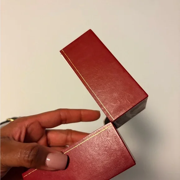 Women’s Invicta Swiss Diamond-Style Silver Watch with Black Leather Strap - Picture 9 of 9